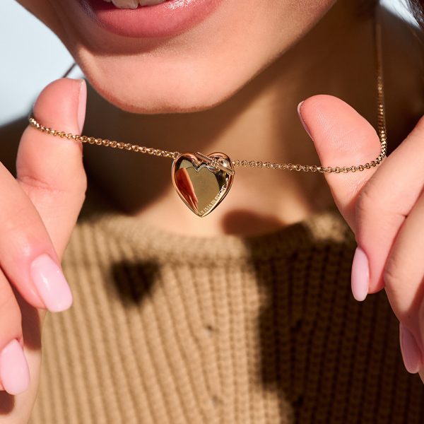 Knot Heart Gold Necklace - Image 3