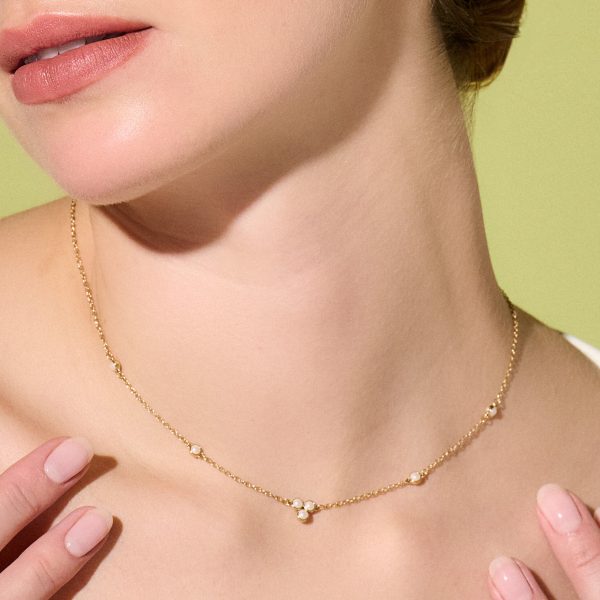 Pearl Cluster Gold Necklace - Image 3