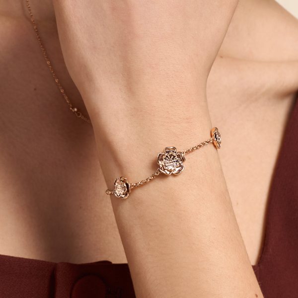 Tudor Rose Rose Gold Plated Bracelet - Image 3