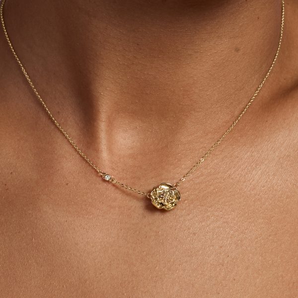 Tudor Rose Gold Plated Pendant Necklace - Image 3